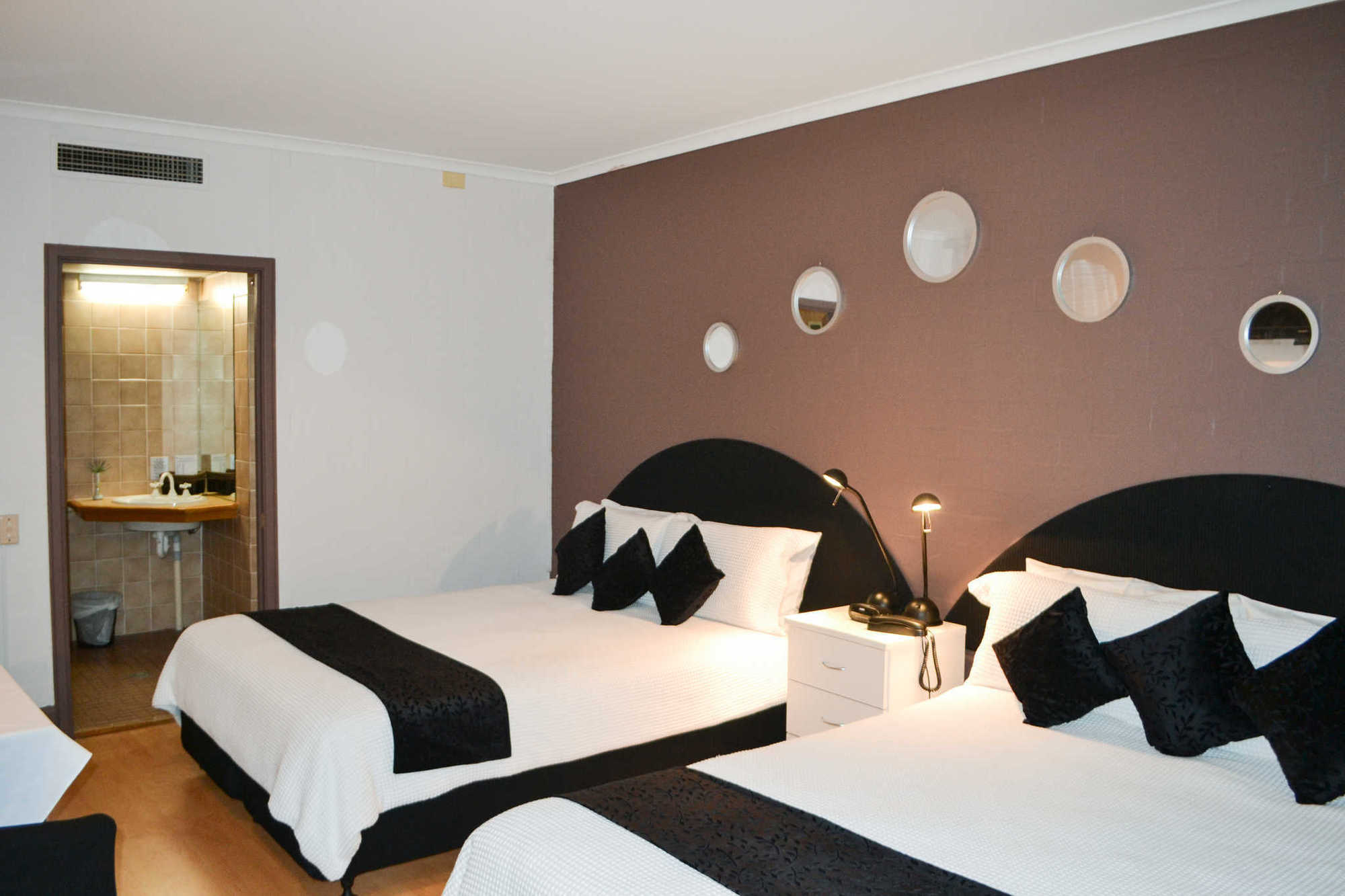 Capital Airport Motel Queanbeyan Pokoj fotografie